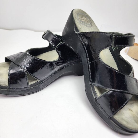 Dansko Womens size 8 Black Patent Leather Sandals block heel EU 38 - Picture 10 of 13